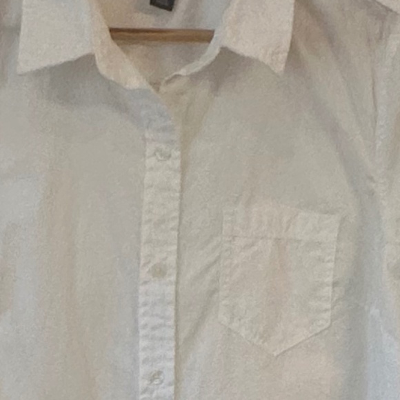 Gap Crisp White Boyfriend Fit Button Down Shirt - Picture 3 of 5